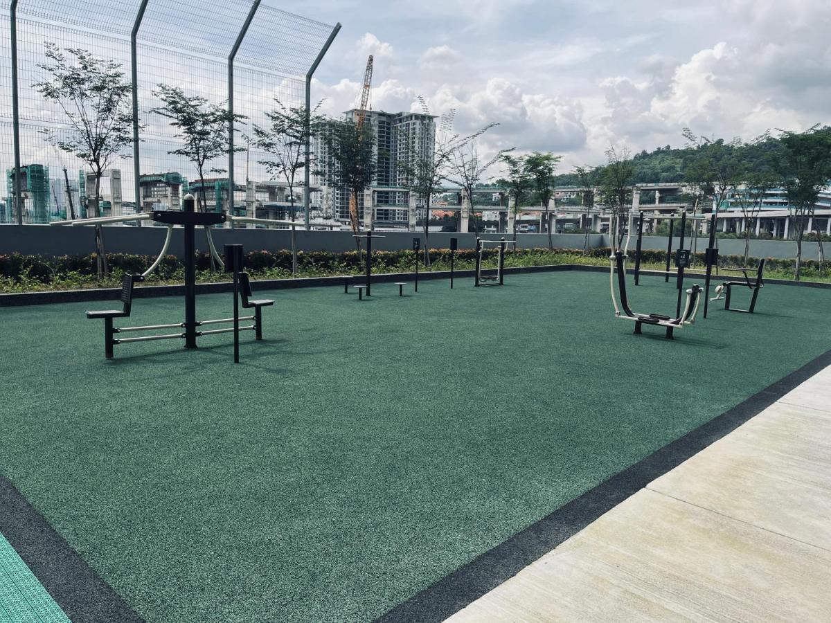 Maxim 2 Bedrooms Mrt Station Cheras *