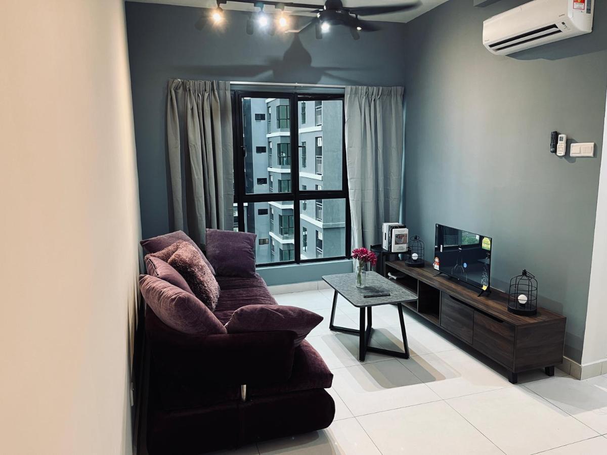 Maxim 2 Bedrooms Mrt Station Cheras Apartemen