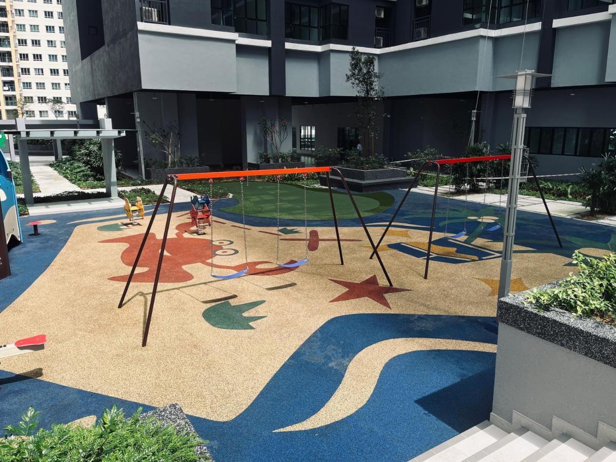 Maxim 2 Bedrooms Mrt Station Cheras Apartemen *